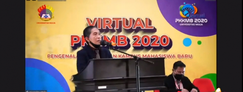 Rektor Dr. Agung Sakti Pribadi, S.H., M.H. saat memberikan sambutan dalam PKKMB 2020 di Studio White Campus Universitas Mulia, Kamis (3/9). Foto: YouTube