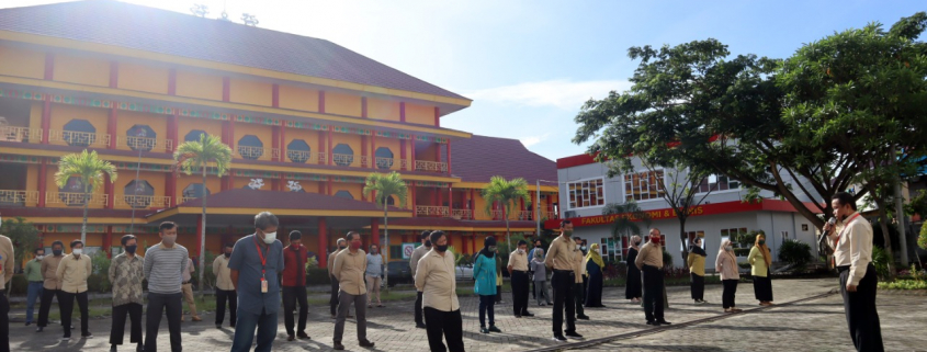 Kegiatan Rutin Apel Pagi setiap Senin Pagi, Senin (21/12). Foto: Hasnawi