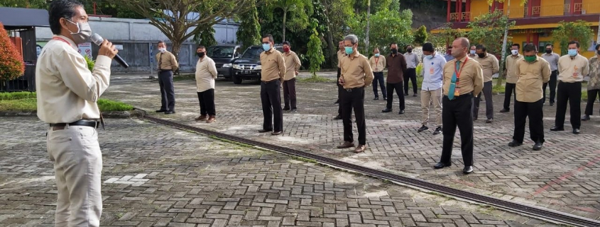 Arahan Rektor pada Apel Pagi Rutin, Senin (11/1). Foto: Nadya, Biro Media Kreatif
