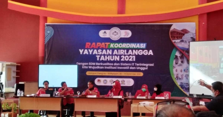 Rapat Koordinasi Tahun 2021 Yayasan Airlangga bertempat di Kampus Cheng Ho Universitas Mulia, Selasa (28/12). Foto: PSI