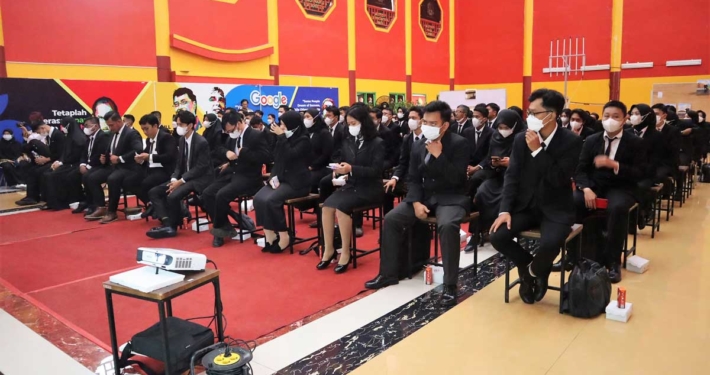 Peserta Yudisium Semester Genap 2021/2022 Fakultas Ilmu Komputer di Aula Kampus Cheng Ho, Sabtu (27/8). Foto: Nadya