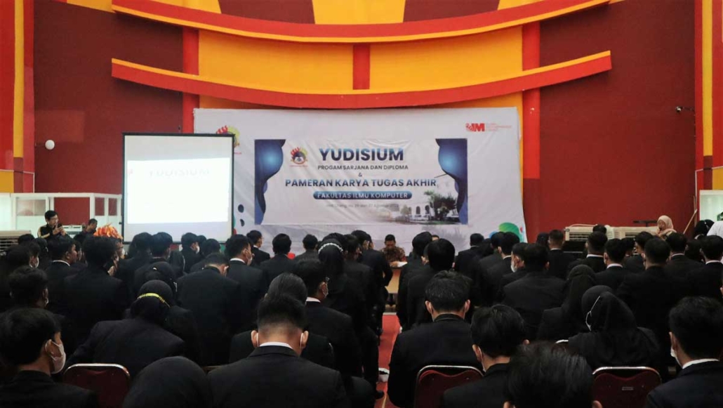 Suasana Yudisium Semester Genap 2021/2022 Fakultas Ilmu Komputer di Aula Kampus Cheng Ho, Sabtu (27/8). Foto: Nadya