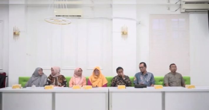 Calon Panitia Seleksi Satgas PPKS Univeritas Mulia, antara lain Yusuf Wibisono, S.E., M.T.I, Wisnu Hera Pamungkas, S.T.P., M.Eng, Dr. Mada Aditia Wardhana, Dr. Siti Rahmayuni, Warrantia Citta, S.Farm., M.Sc., Pudjiati, S.E., M.M dan Novi Indrayani, S.Kom., M.MT.: Foto: Media Kreatif