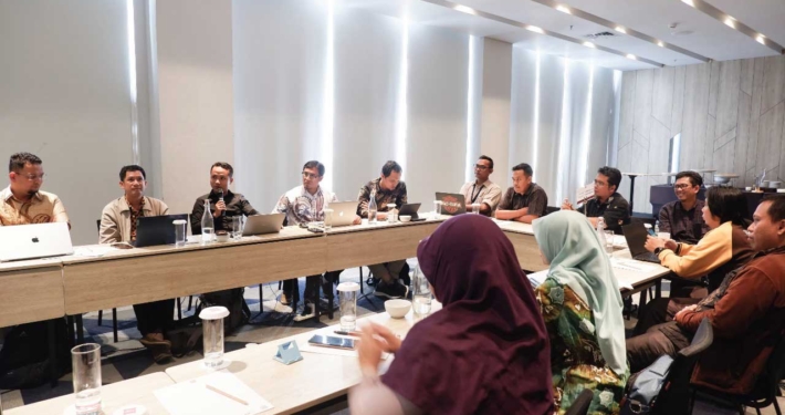 FGD yang digelar oleh BPSDMP Kominfo Banjarmasin membahas persiapan kegiatan VSGA Pola Baru 2025 di Samarinda. Foto: Istimewa