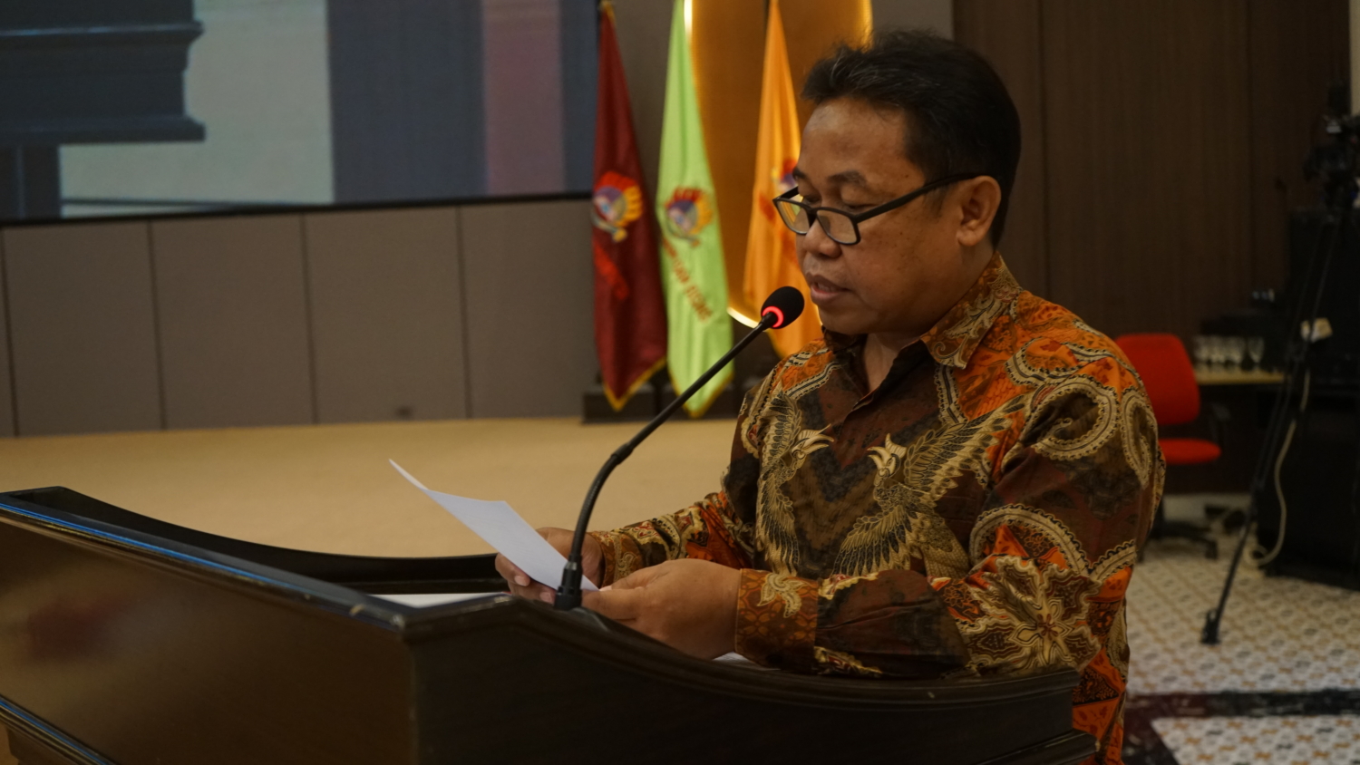 Wakil Rektor Bidang Sumber daya Bapak Yusuf Wibisono, S.E., M.T.I.