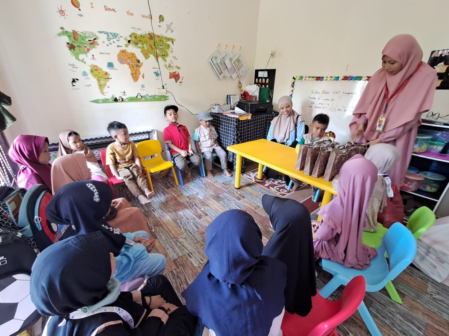 Storytelling session di SPS Paud Al-Quran Rumah Belajar Aghniya