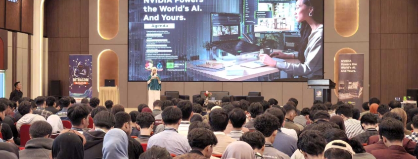 Fakultas Ilmu Komputer (FIKOM) bekerja sama dengan NVIDIA dan Bitracom Balikpapan menggelar seminar dengan tema NVIDIA Powers the World’s AI and Yours, bertempat di Ballroom Cheng Ho, Kamis (19/12). Seminar ini merupakan rangkaian Festival Teknologi Informasi atau Technofest IT yang digelar FIKOM. Foto: Vio/Media Kreatif