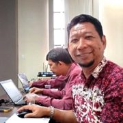 Dekan Fakultas Ekonomi dan Bisnis Dr. Ivan Armawan di sela Bimtek penyusunan MUK LSP, Selasa (11/2). Foto: SA/Kontributor