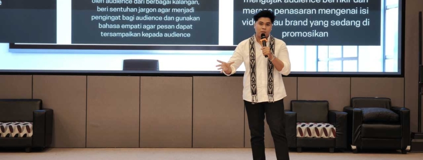Kevin Laoh, pemenang Mr. Teen Kalimantan Timur 2022 ini menekankan bahwa menjadi kreator profesional di zaman sekarang membutuhkan lebih dari sekadar estetika, melainkan strategi yang matang. Foto: Media Kreatif
