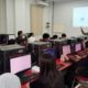 Pelaksanaan matrikulasi bagi mahasiswa baru 2025 yang berlangsung di Lab Komputer Fakultas Ilmu Komputer, Senin (8/9/2025). Foto: Ibeni/dok. Labkom